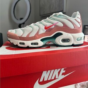 Brand New Nike Air Max Plus (GS)